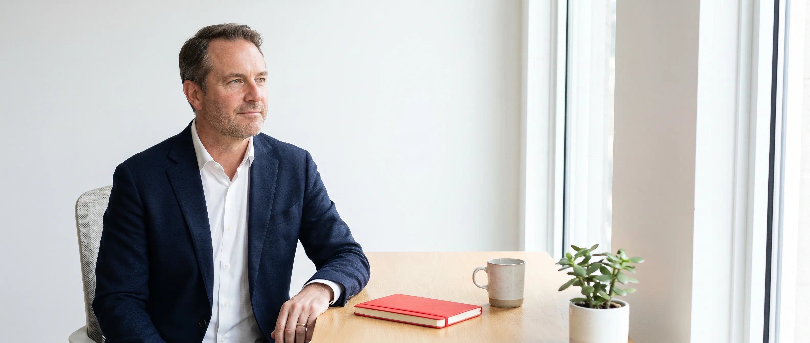 Ondernemer die rust ervaart door tijdig uitstel voor de deadline belastingaangifte te regelen